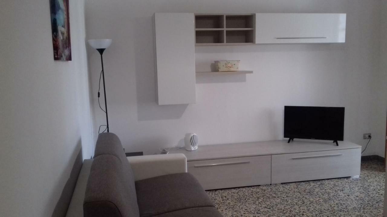 App Sul Lungomare Apartment Сан Бенедето дел Тронто Екстериор снимка